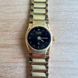 Citizen Quartz ladies black dial gold tone dress watch NEW BATTERY